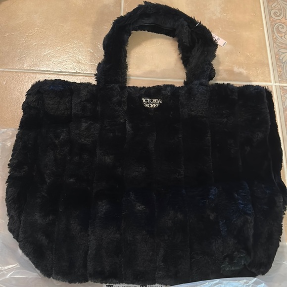 Victoria's Secret Handbags - NWT Victoria’s Secret Furry Bag